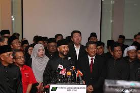 Punyalah supol mb kedah backup kata konon singgah kedai makan asalnya, kebetulan nampak showroom. Mukhriz Has Surreal Feeling Becoming Mb For The Second Time The Edge Markets