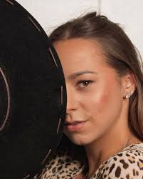 Feeling refreshed. “A round of applause for all 👏🏻 let's make 2025 the  beginning of the ripple effect felt not just in our microcosm, but also in  the macrocosm as well!” Working