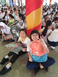 Ada 5 tempat wisata yg memnyai kelebihan masing2. Yayasan Perintis Malaysia On Twitter We Continued With Our School Bags Giving Ceremony At Sjk C Desa Jaya 2 The Kids Were So Happy And So Were We Myperintis Myvertebrata Schoolbags January2019 Needykids
