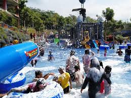 Hargacampur.com pun tetap menyediakan berita terhangat terkait dengan bermacam katalog promo terbaru, promo jsm terbaru, harga sepeda motor terbaru, harga tiket, harga hp terkini, harga tiket masuk water park siantar. Libur Lebaran Seru Di Lereng Kaki Gunung Wilis Kediri Ramadan Liputan6 Com