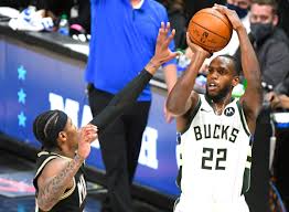 Some sources close to them, believe khris could ask samantha to marry him pretty soon. Giannis Less Bucks Roll Past Hawks To Reach Nba Finals Ioi Newz