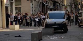 Le mobile du terrorisme islamiste semble établi. 13 Blesses Dans Une Explosion Au Colis Piege A Lyon Un Suspect Recherche