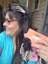 DIY bone throne for Halloween decoration