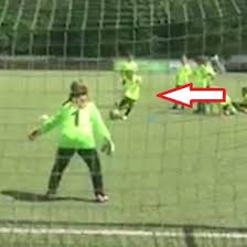 Mein Fußball-Moment: Max ist 1,20 Meter klein