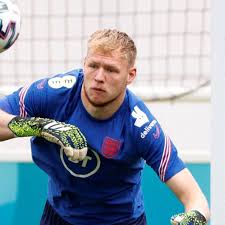 In august 2020 the goalkeeper signed a contract with sheffield united that nets him a whopping salary of 2.4 million euro (2.1 million pound) per year. Arsenal Transfer News Who Is Behind The Gunners Aaron Ramsdale Pursuit Givemesport