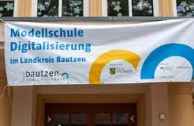 Von altersvorsorge über girokonto bis versicherung: Https Www Landkreis Bautzen De Download Landrat 210510 Jahresbericht 2020 Barrierearm Pdf
