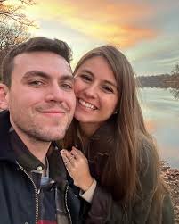 Alex Peer (@alexpeer2) • Instagram photos and videos