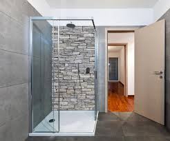Weitere ideen zu dusche fliesen, dusche, badezimmer renovieren. Wandmotiv24 Duschruckwand Grober Stein Grau Duschwand Design Wanddeko Fur Dusche Bad Fliesen Abdeckung Deko Set Duschkabine M0311 Steine Holz Fototapeten Gunstig Kaufen