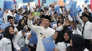 Kunci sukses menjawab soal cpns 2018. Lowongan Cpns 2019 Diincar Gegara Gaji Besar Ini Kunci Sukses Menjawab Soal Tkp Tiu Dan Twk Halaman All Sriwijaya Post