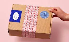 Menggunakan stiker di whatsapp saat ini sedang marak karena merupakan cara yang menyenangkan bagi orang untuk mengekspresikan perasaan mereka dengan teman dan kerabat dengan. 10 Ide Desain Stiker Label Untuk Box Kue Tokopedia Blog
