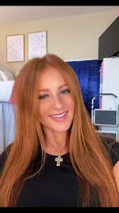 Dani (@danielle.deterding)