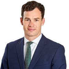 Experts in Public Law