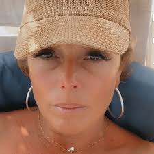 Le fameux marché de La Pallice à La Rochelle le dimanche matin. Un  incontournable.