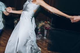 What Not To Wear To An Indian Wedding Reception As A Guest Making Different Your wedding reception is a chance to let out your inner fashionista. to wear to an indian wedding reception
