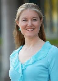 Wendi Davies's Instagram, Twitter & Facebook