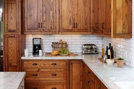 Are you one of those people who are bored with your oak kitchen cabinets? 40 Tacky Home Decor Trends That Are Actually Fine Oak Kitchen Cabinets Home Decor Trends Oak Cabinets