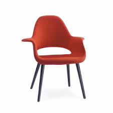 Organic design is characterized by its use of natural materials and smooth rounded forms. Sessel Organic Chair Von Charles Eames Eero Saarinen Vitra