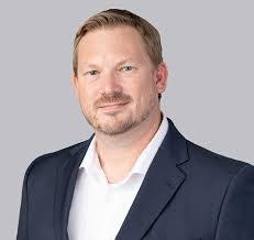 James Akers's Instagram, Twitter & Facebook