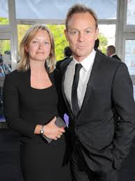 Jason lives with his wife and three children in oxfordshire. Jason Donovan Marries Long Term Partner Angela Malloch Celebsnow