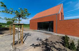 Von hier aus startet man zu schönen spaziergängen an das nahe rheinufer oder in den südpark. Hehnpohl Architektur Bda Haus An Der Marienburg