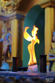 火中仙 瑞德貢 大金塔 緬甸 仰光 candle flame fire fairy shwedagon pagoda candle fire candle flame photography candle flames