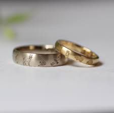レーザ彫りで繊細な絵を描いたマリッジリング marriage wedding ring bridal k18 マリッジリング 結婚指輪 オーダーメイド ウエディング ith イズマリッジ 結婚指輪 オーダーメイド 結婚指輪 指輪