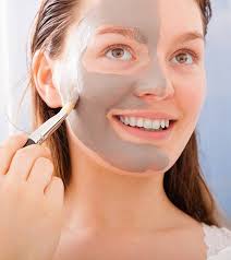 How to make your skin smooth. 6 Homemade Skin Tightening Face Packs