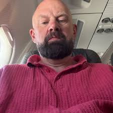 I know I'm flat and barely 120lbs but do you still date me?