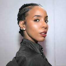 Seeing as a shoulder length cut literally frames the face, you can also opt for a crazier color rather than your natural one. Short Medium Length Natural Hair Styles Novocom Top