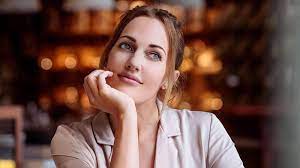 Check spelling or type a new query. Meryem Uzerli Covers Her Puffed Tommy In A Baggy Coat After Announcing She S 5 Months Pregnant Pictures Al Bawaba