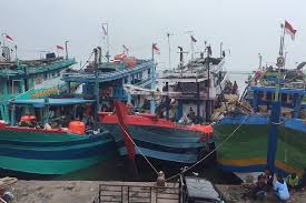 18 downloads 297 views 493kb size. Inkonsistensi Dan Ketidakpastian Aturan Alat Tangkap Ikan Hukum