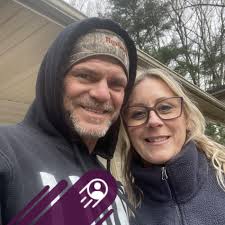 23 years ago today, Brett Hull scored his 100th career playoff goal as the  Red Wings defeated the Hurricanes in Game 4 🔥