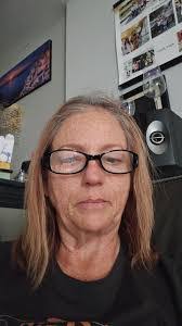 Jessica Mahn's Instagram, Twitter & Facebook