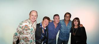 I'm a senior group design manager for intercom in dublin, ireland, where i lead the platform and growth product design teams along with design systems and the content design discipline. Jono Coleman Official Website