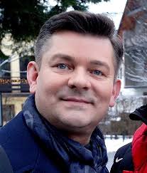 Lider grupy akcent, nazywany królem disco polo, poznał swoją ukochaną żonę podczas. Zenon Martyniuk Wikipedia Wolna Encyklopedia