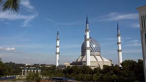 Mb bersama 5000 jemaah solat jenazah imam besar masjid negeri shah alam. Masjid Sultan Salahuddin Abdul Aziz Shah Blue Mosque Masjid Biru Visit Selangor
