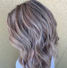 A post shared by beauty works hair extensions (@beauty_worksonline) on feb 4, 2020 at 12:43am pst this iconic style has been done for decades and looks even better with highlights and lowlights. Pretty Medium Hairstyles And Haircuts For Women 2020 Lead Hairstyles