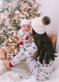 Burts Bees Mommy And Me Matching Family Holiday Christmas Pajamas Christmas Baby Pictures Baby Christmas Pajamas Family Christmas Pictures