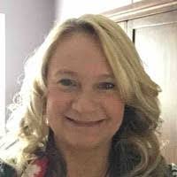 Sandy Theis's Instagram, Twitter & Facebook