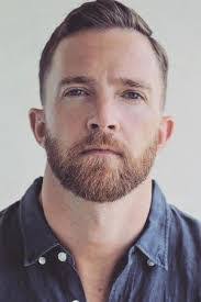 Jonathan Gavin's Instagram, Twitter & Facebook