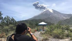 Meletusnya itu hanya sekali saja. Gunung Merapi Meletus Ini Penjelasan Lengkap Bpptkg Yogyakarta Bagian 1