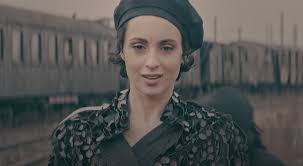 Un morceau intense, intitulé désolé caroline. Video Avec Desole Caroline Eddy De Pretto Dit Adieu A La Dependance Tetu