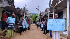 Info lowongan kerja terbaru 2020 informasi lowongan kerja tahun 2020 di bank bumn cpns migas kai telkom pertambangan cs teller untuk lulusan sma smk man d3 s1 s2 terbaru. Warga Diusir Mahasiswa Kalibaru Banyuwangi Demo Perkebunan Glen Nevis Gunung Terong Times Indonesia