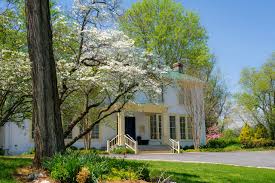 Blue plate kitchen has great food, yet their inability to move the lines for brunch is awful. The Blue Door Kitchen And Inn Flint Hill Virginie Tarifs 2021 Mis A Jour Et Avis Chambres D Hotes Tripadvisor