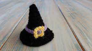 How to Crochet a Mini Witches Hat - YouTube