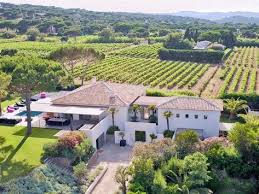 Location Saisonniere Villa De Luxe Saint Tropez Design Exterieur De La Maison Maison Architecte Moderne Construction Maison