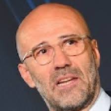 I arrived today in Singapore. I lived here in the 90's, more precisely from  1998 to 2000. At that time I had my first true CEO role, encompassing ABN  AMRO businesses from