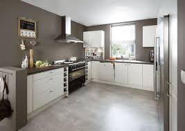 landelijke reddy keuken met een fraai gasfornuis keuken gasfornuis keukens