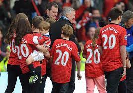 He had been in charge at old trafford for almost 27 years. Sir Alex Ferguson Farewell Manchester United Boss Given A Right Loyal Send Off Martin Samuel Daily Mail Online