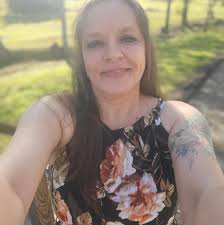 Julie Sharp in people